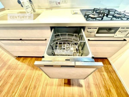 �L�b�`���@�H��@�t���̃L�b�`���ł��I�Z���������r��h�~�Ƃ��đ�ϊ��􂷂�֗��Ȏd�l�ł��I�r���g�C���Ȃ̂ŃL�b�`���̏ꏊ����炸�����X�y�[�X���L���g�����Ƃ��o���܂��I