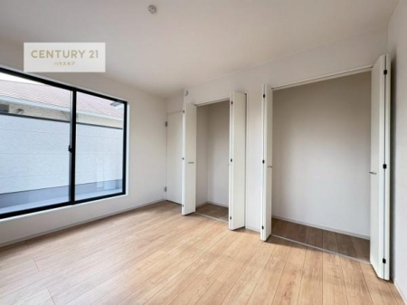 �Q���@�o���R�j�[�ɖʂ��Ă���m���ł��B���邭�����肪����A���C����������ł��܂��I���N���āA�O�ɏo�Ĕw�L�т����[�ċz�����ǂ������}������邱�Ƃ��ł��܂��B