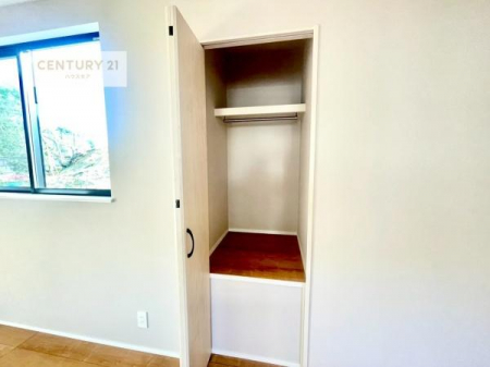 ���[�@���r���O���[�X�y�[�X�͐��������������ɂ��܂�����[�ł��B�}�ȗ��q�ɂ����S�̔�������Ԃ�ۂĂ܂��I
