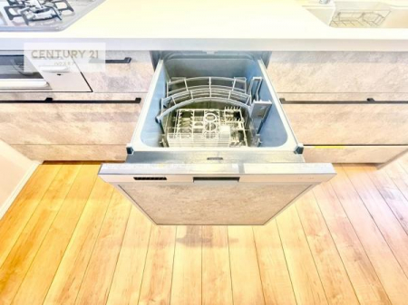 �L�b�`���@�H��@�t���̃L�b�`���ł��I�Z���������r��h�~�Ƃ��đ�ϊ��􂷂�֗��Ȏd�l�ł��I�r���g�C���Ȃ̂ŃL�b�`���̏ꏊ����炸�����X�y�[�X���L���g�����Ƃ��o���܂��I