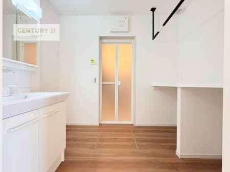 ���ʑ�E���ʏ��@�L�X�Ƃ������ʎ��́A���̐g�x�x�̎��Ԃ��������g������K�ȋ�ԁB���[�Ȃǂ��u���₷���A�g������̗ǂ��݌v�ł��B