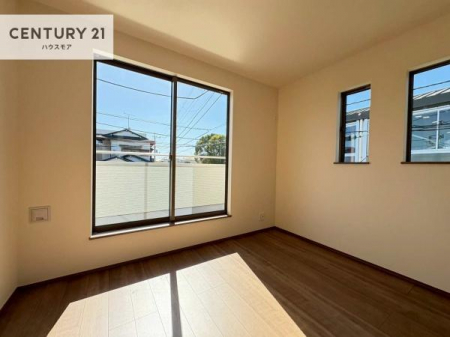 �m���@2�ʍ̌����m�ۂ������邢�����́A���ʂ����ǂ��A���邭��ϋ��S�n�̗ǂ���ԂƂȂ��Ă���܂��B�����b�N�X���ĉ߂�����S�n�̗ǂ��������ł��I