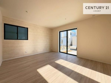 ���r���O�@��؂ȉƑ����W�܂邩�炱��LDK�ɂ͂�����肽���B
�q�����������C�ɏ΂��Ȃ��瑖�����Ă���p�����������u�L���Ƃɂ��ėǂ������v�Ǝv���u�Ԃł��B