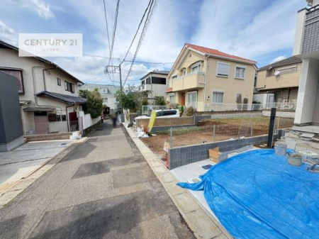 ���̑����n�@�O�ʓ��H��4���I�z����ǍD�ȗ��n�ł��B
�Ԍɓ��ꂪ���ȕ������S�ł��ˁB