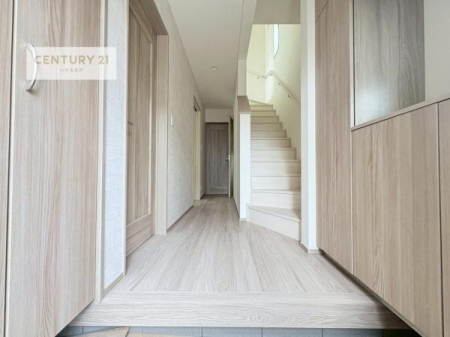 ���ց@���ċA���Ă��Ă��A�������܁I�����������Ȃ�A�D�����}������Ă�����ԂɂȂ��Ă��܂��B
���邭��������錺�ւł��I