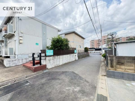 ���̑����n�@�O�ʓ��H5���I�z����ǍD�ȗ��n�ł��B
�Ԍɓ��ꂪ���ȕ������S�ł��ˁB