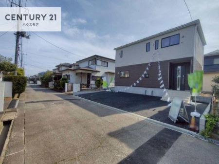 ���̑����n�@�O�ʓ��H��5���I�z����ǍD�ȗ��n�ł��B
�Ԍɓ��ꂪ���ȕ������S�ł��ˁB