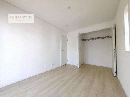 �q�������@���[�X�y�[�X����������m�ۂ���Ă��邽�߁A���������w�p�i���T�b�ƕЕt���A���ł��X�b�L���B
�Y��ȋ�Ԃ��ۂĂ܂��I