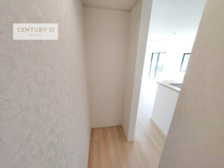 ���[�@�p���g���[�t���I���Ă�������A�H�ނ̃X�g�b�N���X�b�L�����ڂ��邱�Ƃ��ł��܂��I
���񌻒n�ł��m���߂��������B