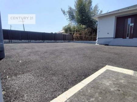 ���ԏ�@���ԃX�y�[�X��2�䕪����܂��I�Z�J���h�J�[�͂������A�o�C�N�⎩�]�ԂȂǂ��u���ꏊ�ɍ���܂���B