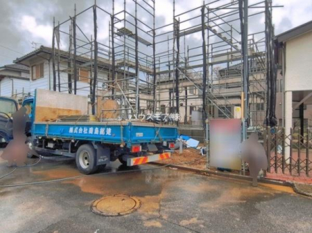 ���ԏ�@���ԃX�y�[�X��2�䕪����܂��I�Z�J���h�J�[�͂������A�o�C�N�⎩�]�ԂȂǂ��u���ꏊ�ɍ���܂���B