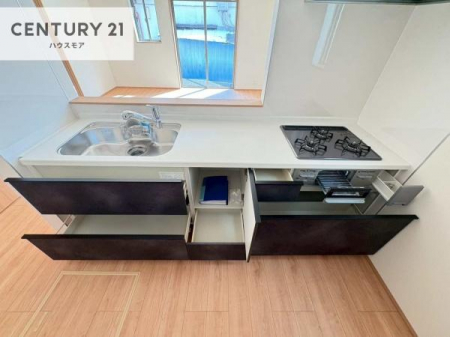 �L�b�`���@���[�X�y�[�X���L�x�ŁA�����X�y�[�X���X�b�L���ƕЕt���Ђ�`�����p�ł��܂��I
���K�ɍ�Ƃ��ł��܂��I�����̗���������܂��I