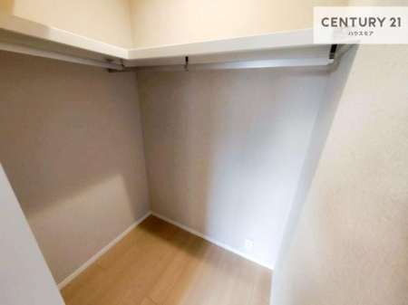 ���[�@�E�H�[�N�C���N���[�[�b�g�t���ł��B��������̂��m���Ȃǂ����[���Ă��������ł��ˁI���ɂ���@�������ȂǋG�ߕ��̑傫�ȉƓd�����[�ł��܂��I