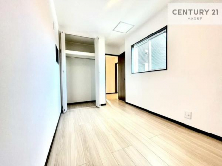 �m���@���[�X�y�[�X�����Ă��܂��I�������X�b�L�����ڂ��鎖���ł��܂��ˁB
�Ƌ��I�΂Ȃ��V���v���ȃf�U�C���ׁ̈A�Ƌ��I�΂����C�ɓ���̋�ԍ�肪�ł������ł��ˁB