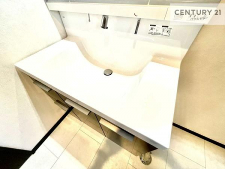 ���ʑ�E���ʏ��@�[�����ʑ�{�E���́A�������˂ɂ����̂ł�����ꂪ�y�X�I���������ۂĂ܂��I
�L���C�Ȑ��ʏ��Ŏ��������̃��`�x�[�V�������オ��܂��ˁI