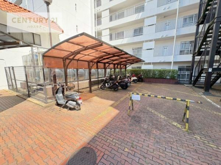 ���̑����p���@���p�����E�o�C�N�u����ł��B
�o�C�N������΍s���͈͂��L���肨�o�����֗��ł��I�󂫏󋵂Ɋւ��Ă͂��C�y�ɂ��₢���킹��������