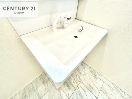 ���ʑ�E���ʏ��@�[�����ʑ�{�E���́A�������˂ɂ����̂ł�����ꂪ�y�X�I���������ۂĂ܂��I
�L���C�Ȑ��ʏ��Ŏ��������̃��`�x�[�V�������オ��܂��ˁI