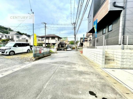 ���̑����n�@�O�ʓ��H��4���~4���I�z����ǍD�ȗ��n�ł��B
�Ԍɓ��ꂪ���ȕ������S�ł��ˁB