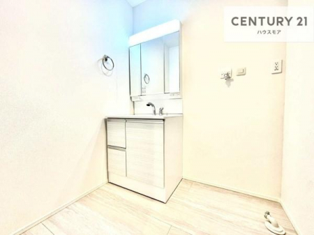 ���ʑ�E���ʏ��@�O�ʋ��d�l�̐��ʏ��́A�g�����Ȃ݂����₷������I���͎��[�ɂȂ��Ă��܂��B�h���C���[�₨���ϓ����Еt������̂Ő��ʑ������X�b�L���ƌ����邱�Ƃ��o���܂��I