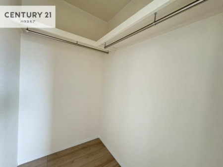 ���[�@�E�H�[�N�C���N���[�[�b�g�t���ł��B��������̂��m���Ȃǂ����[���Ă��������ł��ˁI���ɂ���@�������ȂǋG�ߕ��̑傫�ȉƓd�����[�ł��܂��I