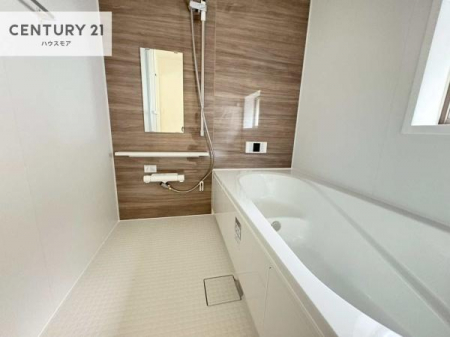 �����@�������������l�̕��͋C�̃o�X���[���́A�����o�Ă��ăo�X�^�C�����[���I
���d���撣���Ă��邲�J���ɂ��D�݂̓����̓����܂����āA�y����ł݂Ă͂������ł��傤���H