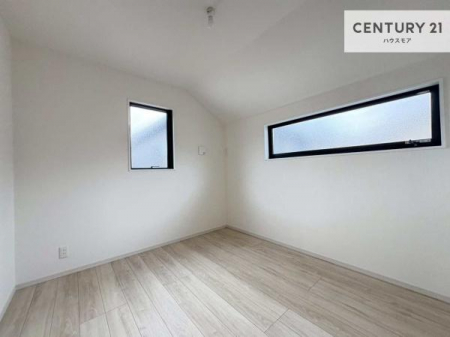 �m���@2�ʍ̌����m�ۂ������邢�����́A���ʂ����ǂ��A���邭��ϋ��S�n�̗ǂ���ԂƂȂ��Ă���܂��B�����b�N�X���ĉ߂�����S�n�̗ǂ��������ł��I