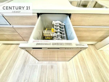 �L�b�`���@�H��@�t���̃L�b�`���ł��I�Z���������r��h�~�Ƃ��đ�ϊ��􂷂�֗��Ȏd�l�ł��I�r���g�C���Ȃ̂ŃL�b�`���̏ꏊ����炸�����X�y�[�X���L���g�����Ƃ��o���܂��I