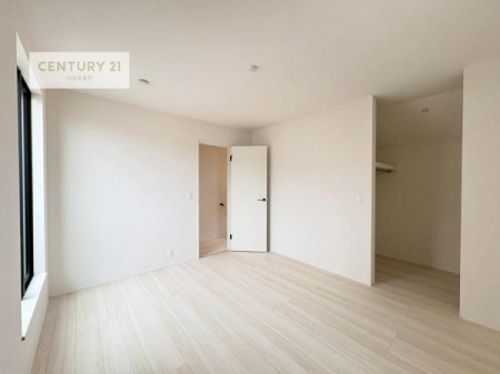 ���r���O�ȊO�̋����@���[�X�y�[�X�����Ă��܂��I�������X�b�L�����ڂ��鎖���ł��܂��ˁB
�Ƌ��I�΂Ȃ��V���v���ȃf�U�C���ׁ̈A�Ƌ��I�΂����C�ɓ���̋�ԍ�肪�ł������ł��ˁB