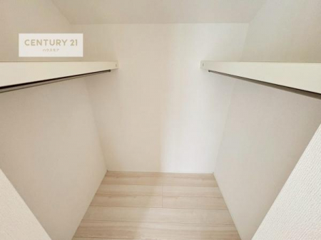 ���[�@�E�H�[�N�C���N���[�[�b�g�t���ł��B��������̂��m���Ȃǂ����[���Ă��������ł��ˁI���ɂ���@�������ȂǋG�ߕ��̑傫�ȉƓd�����[�ł��܂��I