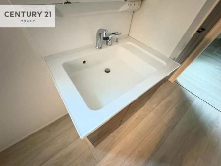 ���ʑ�E���ʏ��@�[�����ʑ�{�E���́A�������˂ɂ����̂ł�����ꂪ�y�X�I���������ۂĂ܂��I
�L���C�Ȑ��ʏ��Ŏ��������̃��`�x�[�V�������オ��܂��ˁI