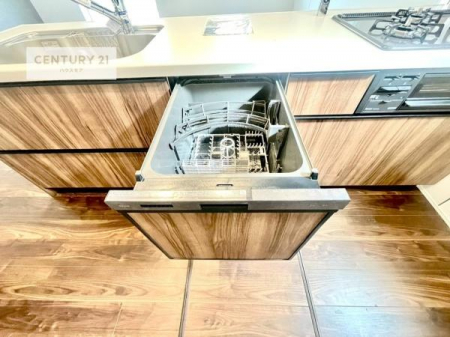 �L�b�`���@�H��@�t���̃L�b�`���ł��I�Z���������r��h�~�Ƃ��đ�ϊ��􂷂�֗��Ȏd�l�ł��I�r���g�C���Ȃ̂ŃL�b�`���̏ꏊ����炸�����X�y�[�X���L���g�����Ƃ��o���܂��I