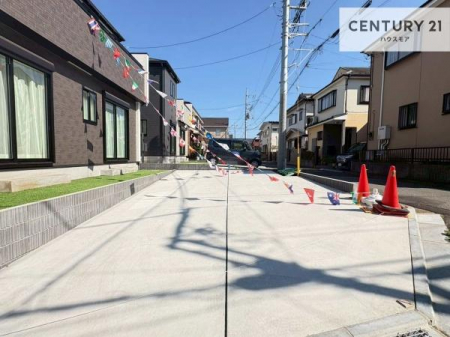 ���ԏ�@���ԃX�y�[�X��2�䕪����܂��I�Z�J���h�J�[�͂������A�o�C�N�⎩�]�ԂȂǂ��u���ꏊ�ɍ���܂���B