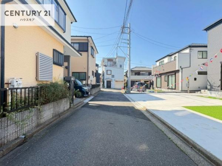 ���̑����n�@�O�ʓ��H��4���I�z����ǍD�ȗ��n�ł��B
�Ԍɓ��ꂪ���ȕ������S�ł��ˁB