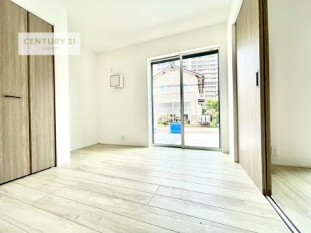 ���r���O�ȊO�̋����@���r���O�Ɨאڂ����m���ł��I�Ǝ��̋x�e�X�y�[�X��L�b�Y�X�y�[�X�Ƃ��Ċ��p����̂��悳�����ł��ˁI
