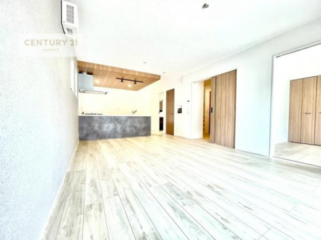 ���r���O�@��؂ȉƑ����W�܂邩�炱��LDK�ɂ͂�����肽���B
�q�����������C�ɏ΂��Ȃ��瑖�����Ă���p�����������u�L���Ƃɂ��ėǂ������v�Ǝv���u�Ԃł��B