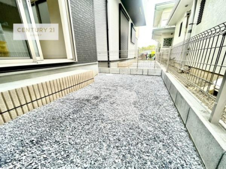 ��@������Ƃ�������X�؁[�X���t���Ă��܂��I�K�[�f�j���O���y���߂����ł��ˁB