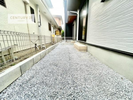 ��@������Ƃ�������X�؁[�X���t���Ă��܂��I�K�[�f�j���O���y���߂����ł��ˁB