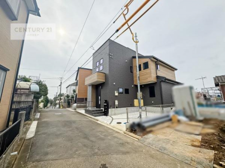 ���̑����n�@�O�ʓ��H��4���I�z����ǍD�ȗ��n�ł��B
�Ԍɓ��ꂪ���ȕ������S�ł��ˁB