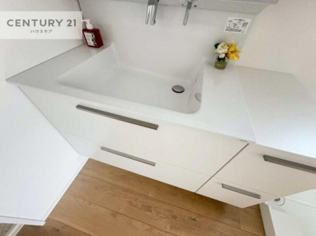 ���ʑ�E���ʏ��@�[�����ʑ�{�E���́A�������˂ɂ����̂ł�����ꂪ�y�X�I���������ۂĂ܂��I
�L���C�Ȑ��ʏ��Ŏ��������̃��`�x�[�V�������オ��܂��ˁI