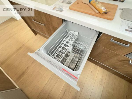 �L�b�`���@�H��@�t���I�Z��������~��͎�r��h�~�Ƃ��đ劈�􂵂܂��I�r���g�C���d�l�Ȃ̂ŁA�ꏊ����炸�����X�y�[�X���L���g���Ď�ۂ悭��Ƃ��o���܂��I