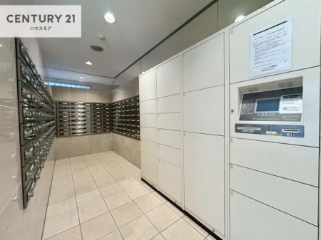 ���̑����p���@��z�{�b�N�X�����Ȃ̂ŕs�ݎ��ł��ו��̎󂯎�肪�ł��A�Z�����������T�|�[�g�B�Ĕz�B�̎�Ԃ��Ȃ��A���S�E�֗��ȕ�炵���������܂��B