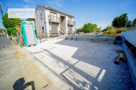 ���ԏ�@���ԃX�y�[�X��2�䕪����܂��I�Z�J���h�J�[�͂������A�o�C�N�⎩�]�ԂȂǂ��u���ꏊ�ɍ���܂���B