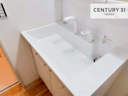 ���ʑ�E���ʏ��@�[�����ʑ�{�E���́A�������˂ɂ����̂ł�����ꂪ�y�X�I���������ۂĂ܂��I
�L���C�Ȑ��ʏ��Ŏ��������̃��`�x�[�V�������オ��܂��ˁI