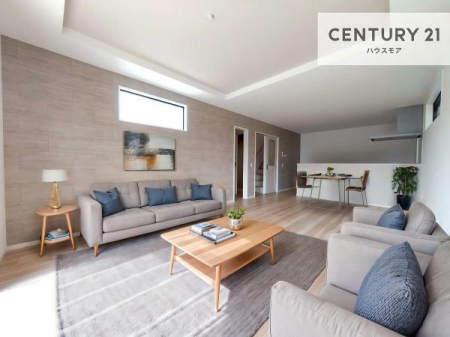 ���r���O�@�Ƌ��CG�p�[�X�ł��B�S�n�ǂ����r���O�͉Ƒ������R�ƏW�܂�܂��B�Ƒ��c�R�̎��Ԃ����������ł��B���Ƒ��ƁA����w�[���������Ԃ��߂��������ł��ˁB