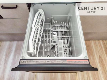 �L�b�`���@�H��@�t���̃L�b�`���ł��I�Z���������r��h�~�Ƃ��đ�ϊ��􂷂�֗��Ȏd�l�ł��I�r���g�C���Ȃ̂ŃL�b�`���̏ꏊ����炸�����X�y�[�X���L���g�����Ƃ��o���܂��I