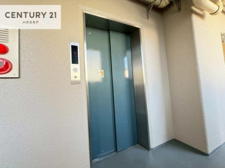 ���̑����p���@�G���x�[�^�[�����ŁA���X�̈ړ������K�B
�����̓��₨�ו��̑������ł��A�X���[�Y�ɂ��A��������܂��I