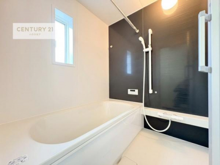 �����@�������������l�̕��͋C�̃o�X���[���́A�����o�Ă��ăo�X�^�C�����[���I
���d���撣���Ă��邲�J���ɂ��D�݂̍���̓����܂����āA�y����ł݂Ă͂������ł��傤���H