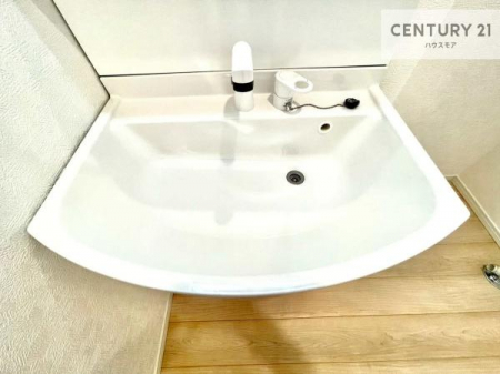 ���ʑ�E���ʏ��@�[�����ʑ�{�E���́A�������˂ɂ����̂ł�����ꂪ�y�X�I���������ۂĂ܂��I
�L���C�Ȑ��ʏ��Ŏ��������̃��`�x�[�V�������オ��܂��ˁI