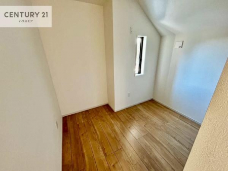 ���[�@�[�˂͎��[�����łȂ��A��̓���⏑�ނ̐����ɂ��œK�B�g��������Ő����������X���[�Y�ɂ���֗��ȋ�Ԃł��B