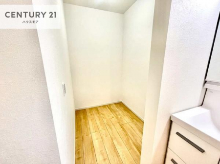 ���ʑ�E���ʏ��@���l���ɕt���Ŏ��[�����Ղ�̐��ʎ��I���p�i�̃X�g�b�N��o�X�^�I�����X�b�L���Ǝ��[�ł��܂��I
����肪�X�b�L���Еt���ċC�����̗ǂ���ԁI